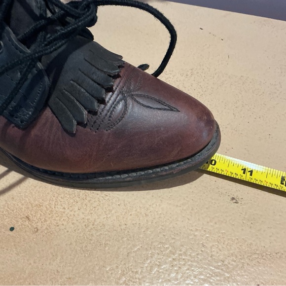 Beautiful Vintage Lace Up Kiltie Western Boots Size 7 - Picture 11 of 12